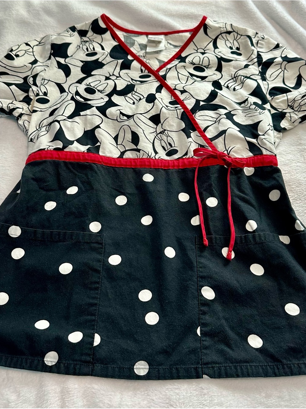 Disney Black & White Minnie Mouse Print Women’s Scrub Top with Red Tie